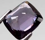 Крупная шпинель высокой чистоты 4,38 карат 