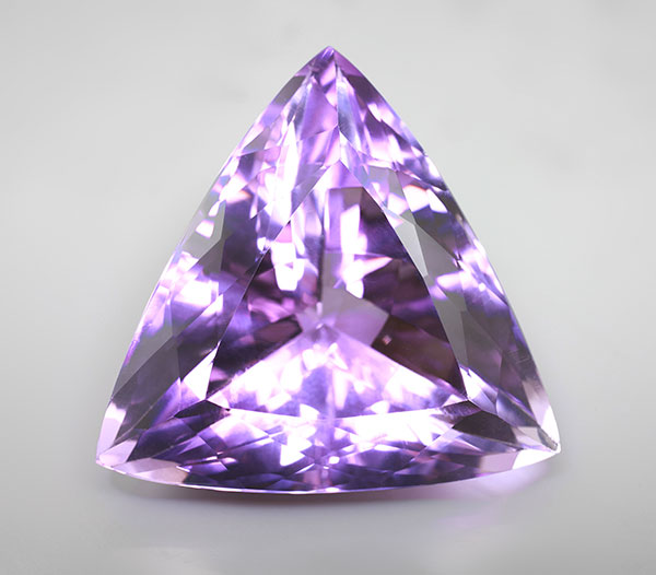 Аметист 72,4 карат