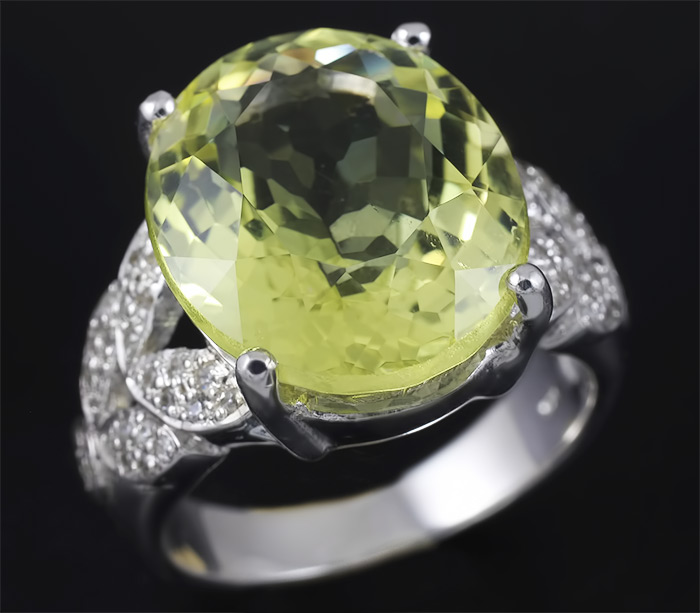 Серебряное кольцо с лимонным цитрином 8,3 карат