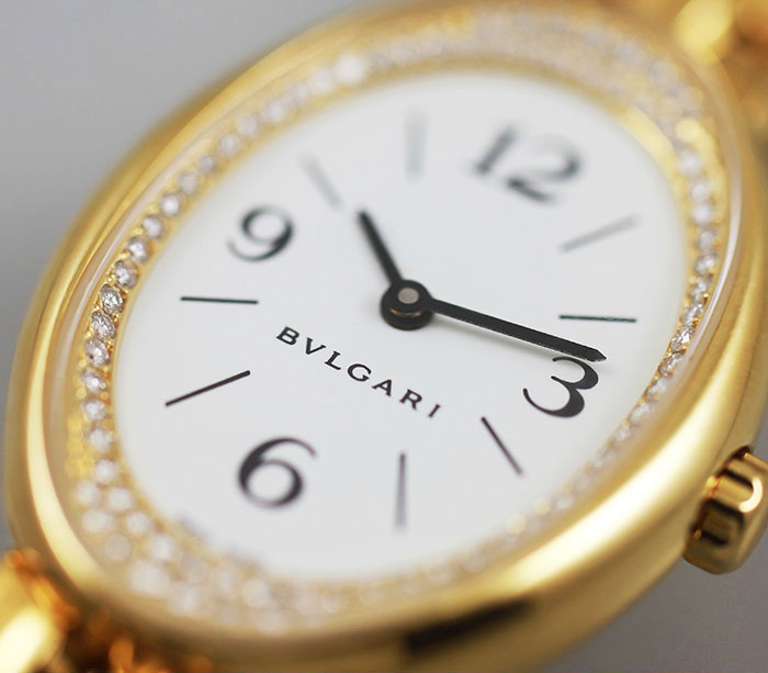 Женские часы с бриллиантами от "BVLGARI" Золото