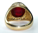 Кольцо с 19-каратным рубином и бриллиантами Золото