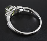 Кольцо с кабошоном зеленого сапфира 0,65 карат Серебро 925