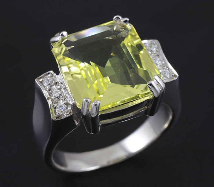 Серебряное кольцо с цитрином 5,94 карат