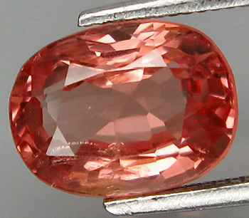 Шпинель падпараджа 1,73 карат