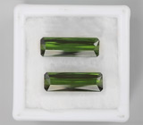 Пара ярко-зеленых турмалинов 4,41 карат 