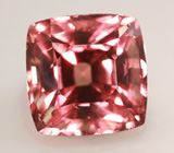 Чистейший гранат со сменой цвета 1,38 карат 