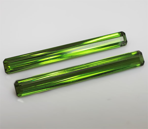 Пара зеленых турмалинов 2,72 карат