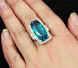 Серебряное кольцо c синим и бесцветным кубиком циркония Серебро 925