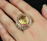 Крупное кольцо с цитрином и золотистыми сапфирами Серебро 925