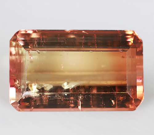 Крупный полихромный турмалин 11,67 карат