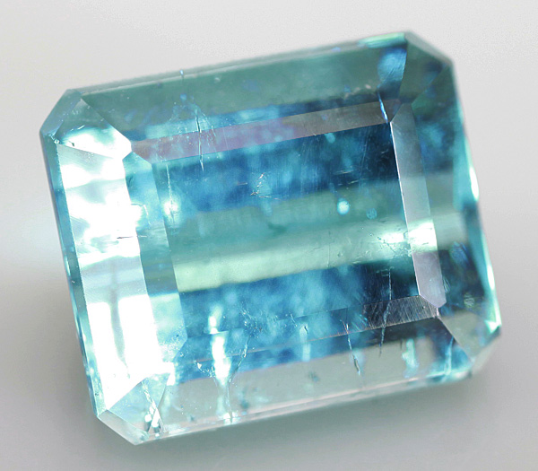 Голубой турмалин 2,58 карат! Редкий цвет