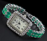 Часы с бесцветными топазами на браслете с зелеными агатами Серебро 925