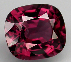 Красная шпинель 1,68 карат