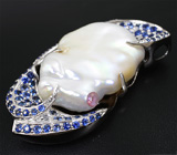 Серебряный кулон с жемчужиной Mabe, розовым и синими сапфирами Серебро 925