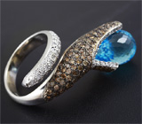 Золотое кольцо с бриолетом топаза и 155 бриллиантами Золото