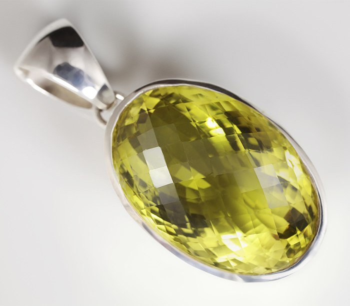 Серебряный кулон с лимонным цитрином