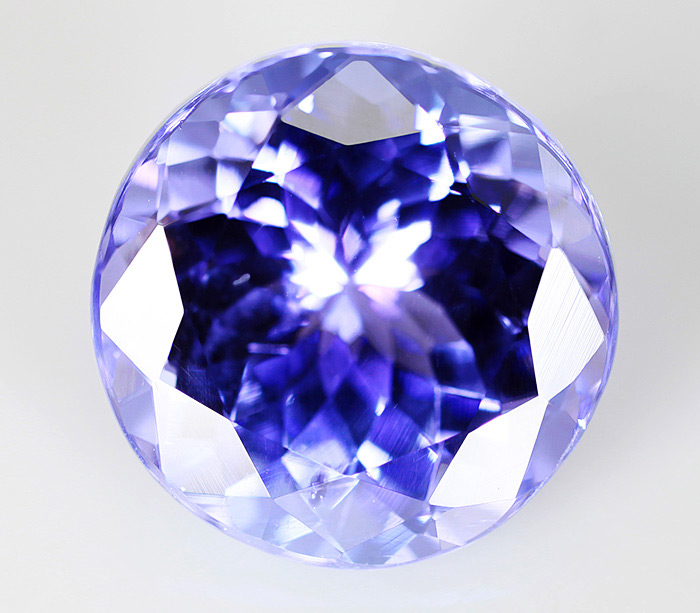 Танзанит 3,9 карат! Отличный цвет