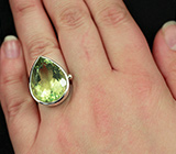 Серебряное кольцо с зеленым аметистом Серебро 925