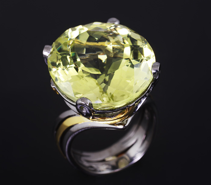 Серебряное кольцо c лимонным цитрином