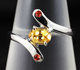 Изящное серебряное кольцо с золотистым цитрином Серебро 925