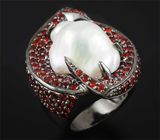 Серебряное кольцо с жемчужиной Mabe и красно-оранжевыми сапфирами Серебро 925