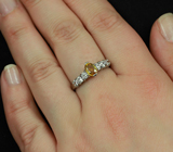 Изящное серебряное кольцо с золотисто-желтым сапфиром 0,7 карат Серебро 925