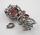 Серебряная брошь/кулон c рубинами, цаворитами , аметистами и разноцветными сапфирами
