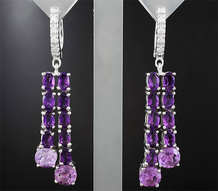Эффектные серебряные серьги с аметистами
