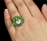 Замечательное серебряное кольцо с зеленым аметистом и хромдиопсидами Серебро 925