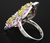 Эффектное серебряное кольцо с желтыми и пурпурными сапфирами Серебро 925