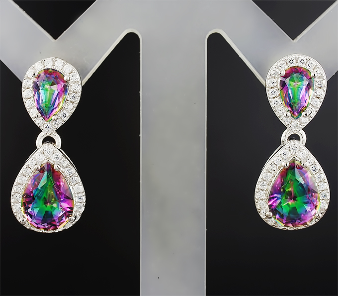 Изящные серебряные серьги с мистческим кварцем