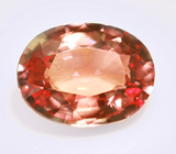 Чистейший гранат со сменой цвета 1,35 карат 