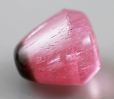 Редкий полихромный турмалин «черный кардинал» 2,12 карат 