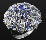 Роскошное серебряное кольцо с танзанитами и бесцветными топазами Серебро 925