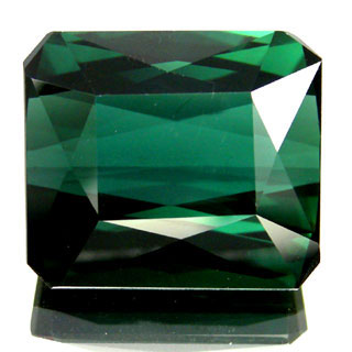 Крупный турмалин 26,13 карат