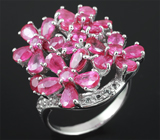 Чудесное серебряное кольцо с пурпурными сапфирами и бесцветными топазами Серебро 925