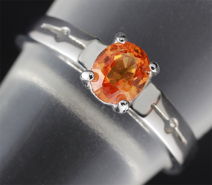 Серебряное кольцо со спессартином 0,31 карат