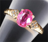Элегантное серебряное кольцо с ярко-розовым сапфиром 1,81 карат Серебро 925