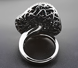 Роскошное золотое кольцо с 6 каратами черных и бесцветных бриллиантов Золото