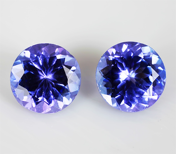 Пара танзанитов 1,32 карат