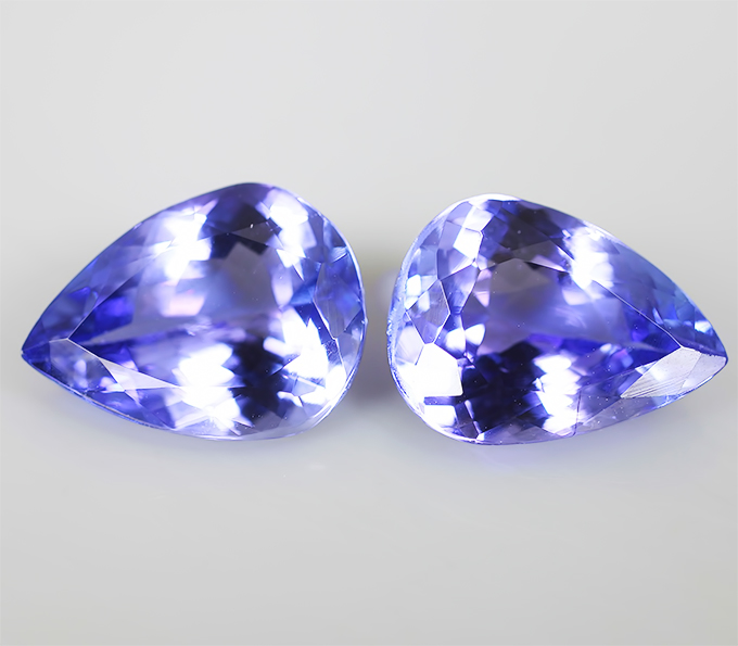 Пара танзанитов 3,45 карат