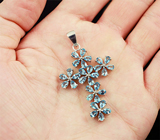 Замечательный кулон-крест с голубыми топазами Серебро 925