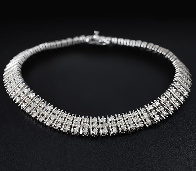 Серебряный браслет с 50 бриллиантами