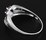 Элегантное серебряное кольцо с пастельно-сиреневой шпинелью 0,35 карат Серебро 925