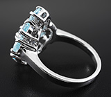Превосходное серебряное кольцо с голубыми и бесцветными топазами Серебро 925