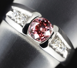 Изящное серебряное кольцо с розовым цирконом Серебро 925