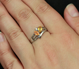 Серебряное кольцо с золотисто-желтыми сапфирами 0,89 карат Серебро 925