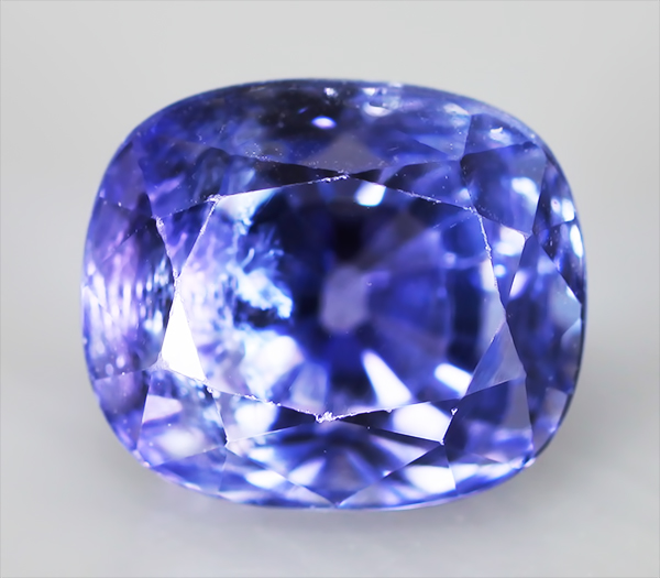 Танзанит 2 карат