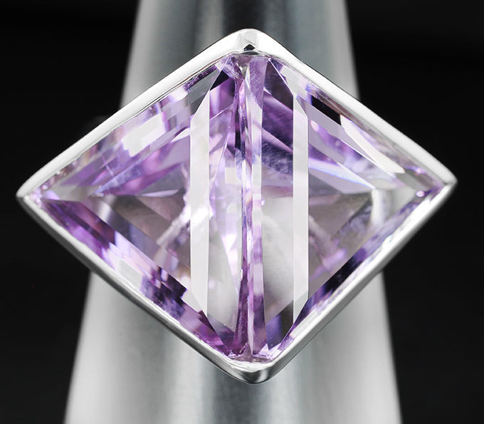 Серебряное кольцо с аметистами 14,25 карат авторской огранки