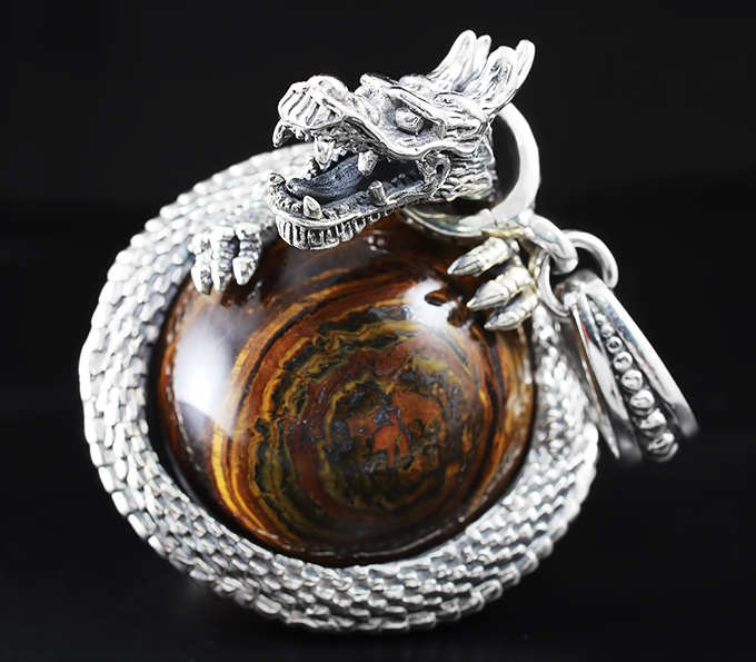 Серебряная подвеска «Дракон Хранитель» с тигровым глазом